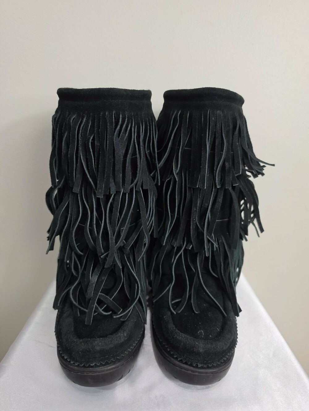 Manitobah Mukluks Buffalo Dancer Tall Black Suede Leather Fringe Boot - Picture 6 of 13